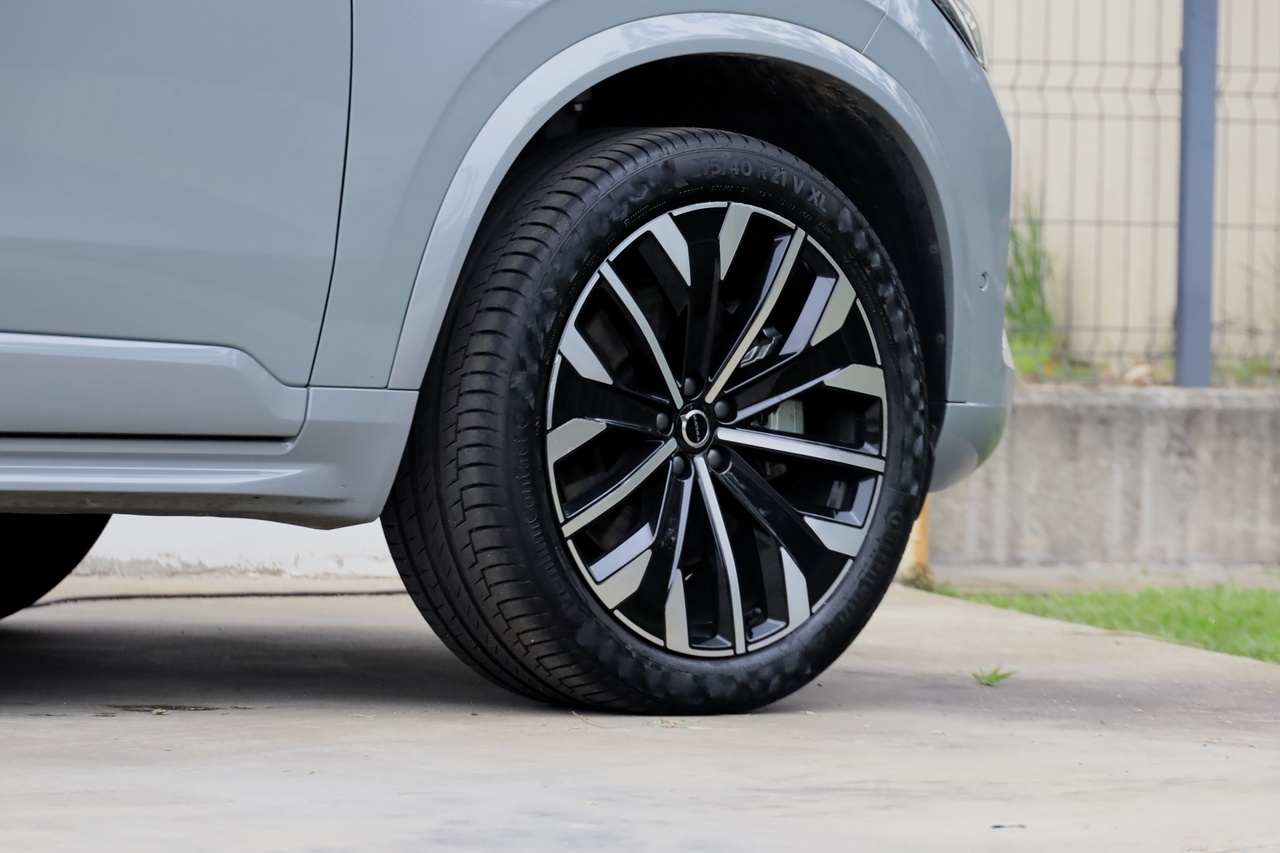 XC90 T8 Hibrido Plug-in Plus Dark Geart. AWD