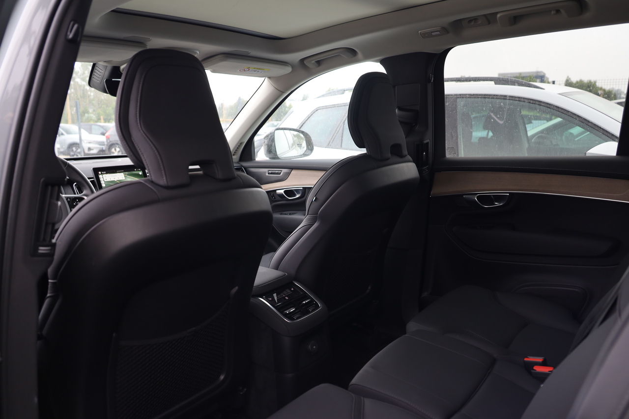 XC90 T8 Hibrido Plug-in Plus Dark Geart. AWD