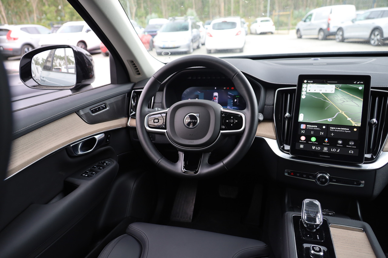 XC90 T8 Hibrido Plug-in Plus Dark Geart. AWD