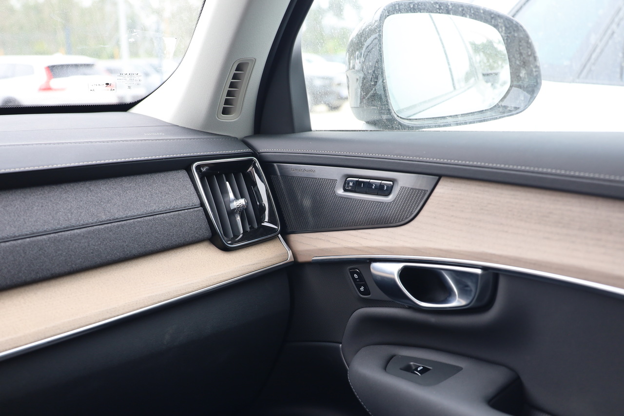 XC90 T8 Hibrido Plug-in Plus Dark Geart. AWD