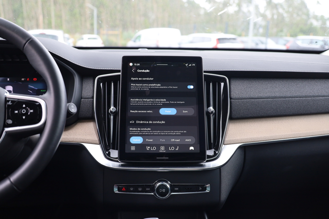 XC90 T8 Hibrido Plug-in Plus Dark Geart. AWD