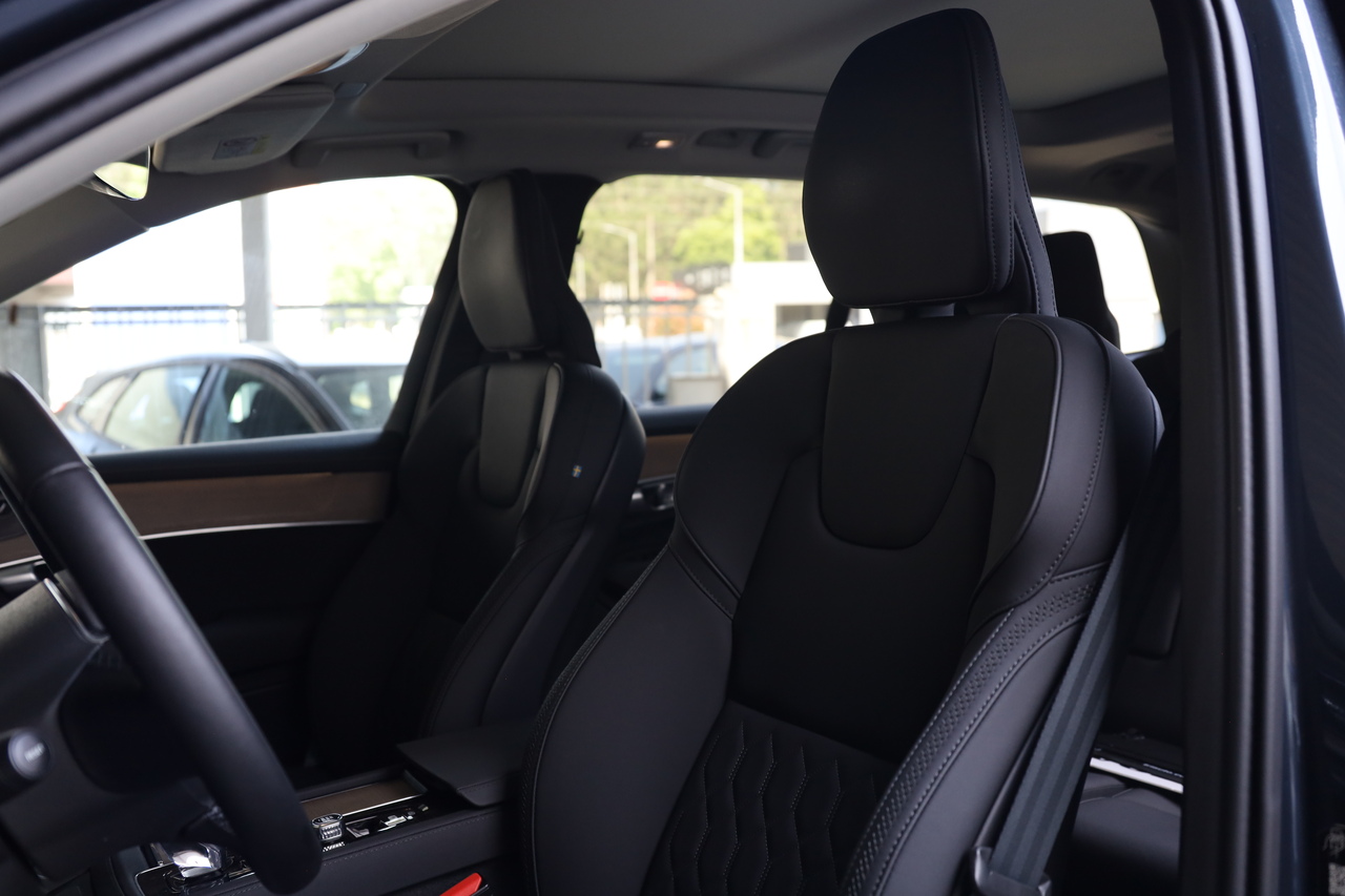 XC90 T8 Hibrido Plug-in Plus Dark Geart. AWD