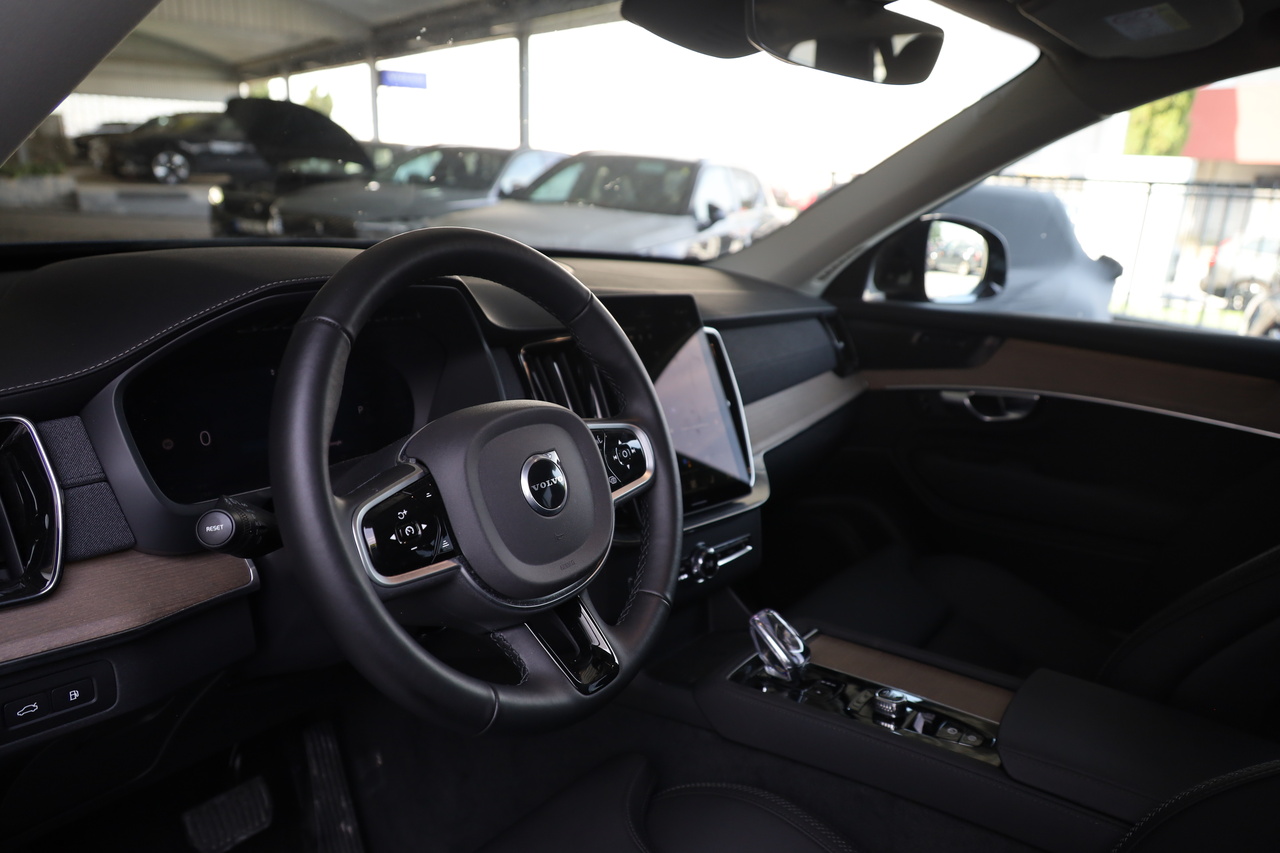 XC90 T8 Hibrido Plug-in Plus Dark Geart. AWD