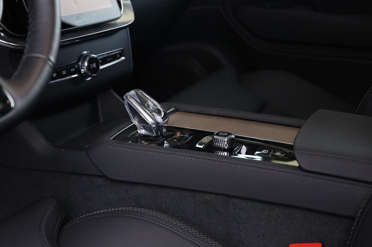 XC90 T8 Hibrido Plug-in Plus Dark Geart. AWD