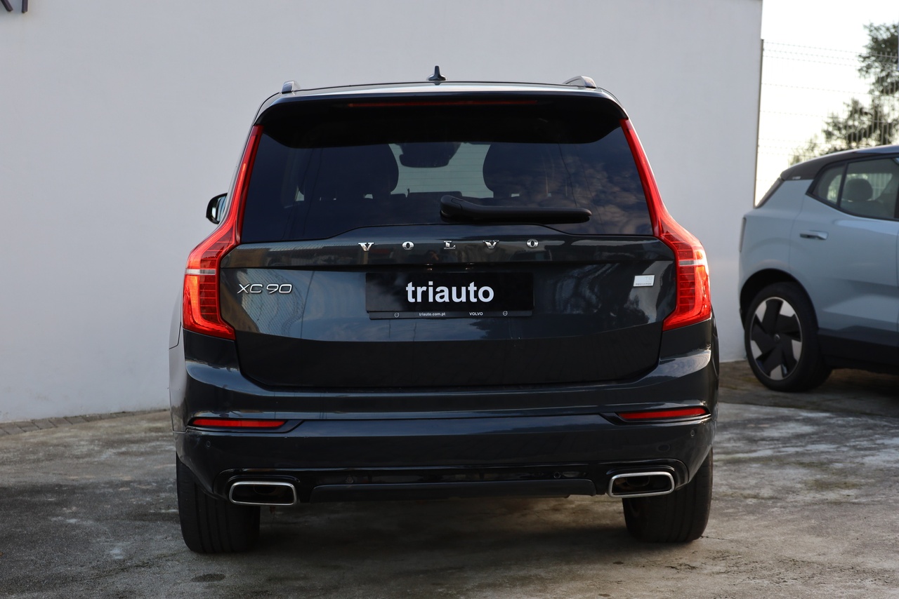 XC90 T8 Hibrido Plug-in R Design Expression Geart.