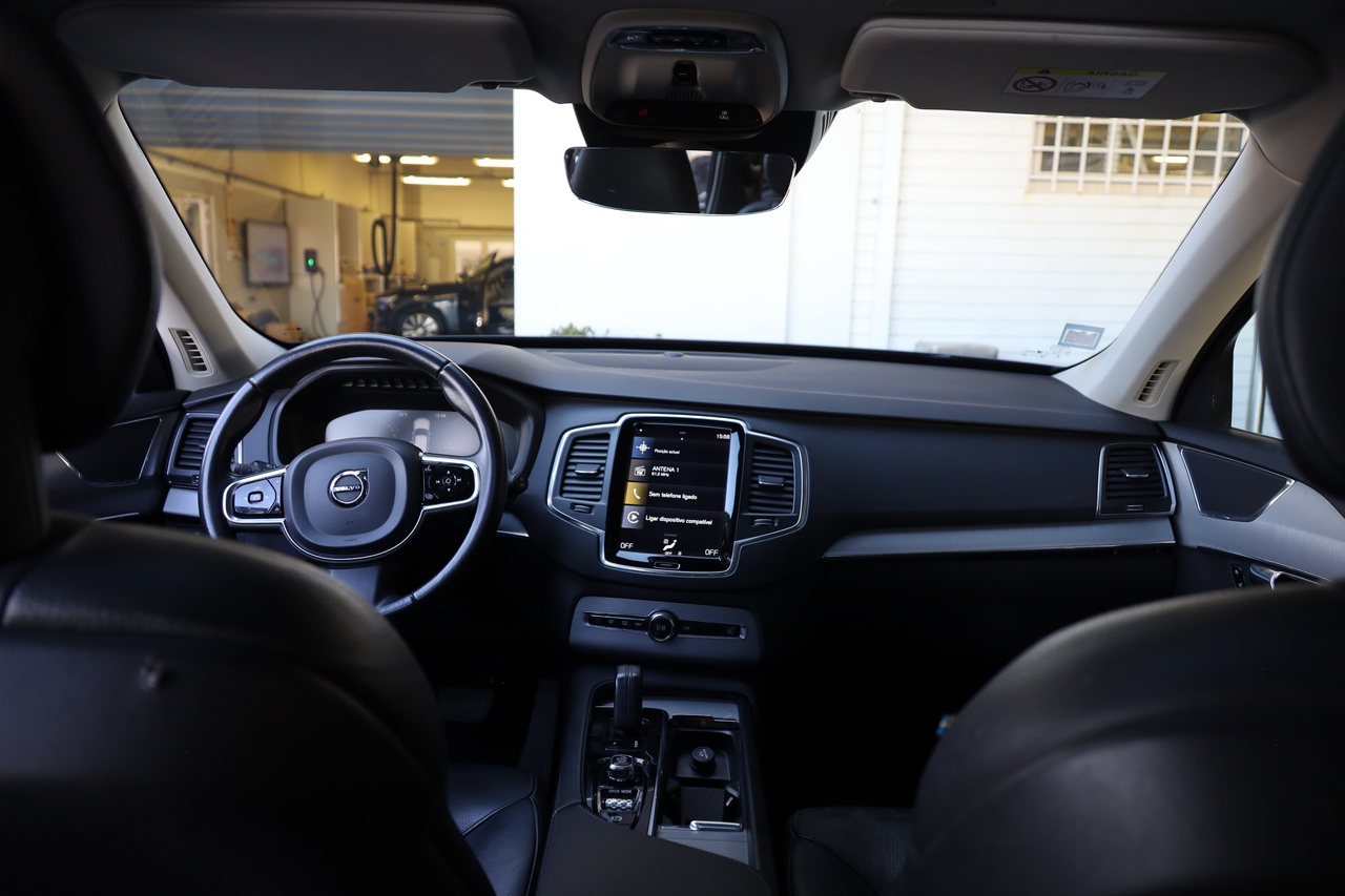 XC90 T8 Hibrido Plug-in R Design Expression Geart.