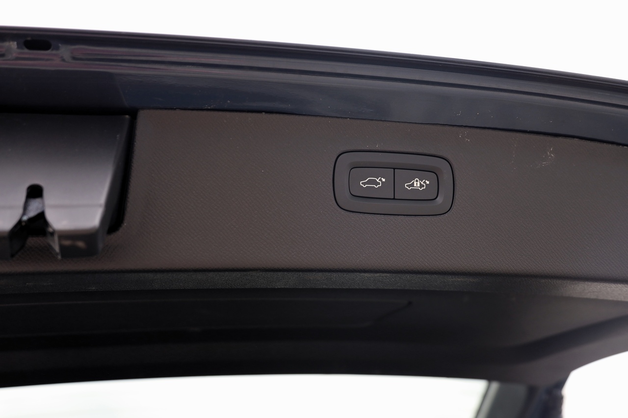 XC90 T8 Hibrido Plug-in Ultra Bright Geart.
