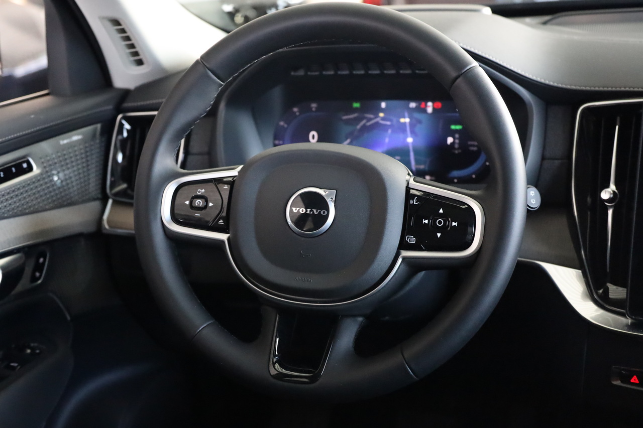 XC90 T8 Hibrido Plug-in Ultra Bright Geart.