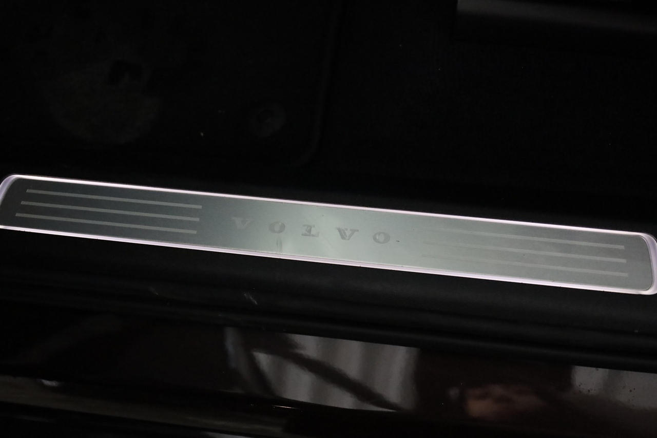 XC90 T8 Hibrido Plug-in Ultra Dark  Geart. AWD