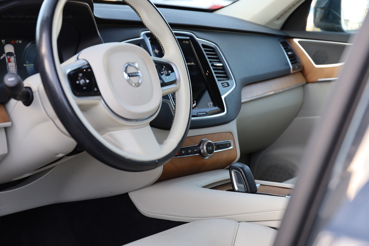 XC90 T8 Inscription Expression Geart. AWD
