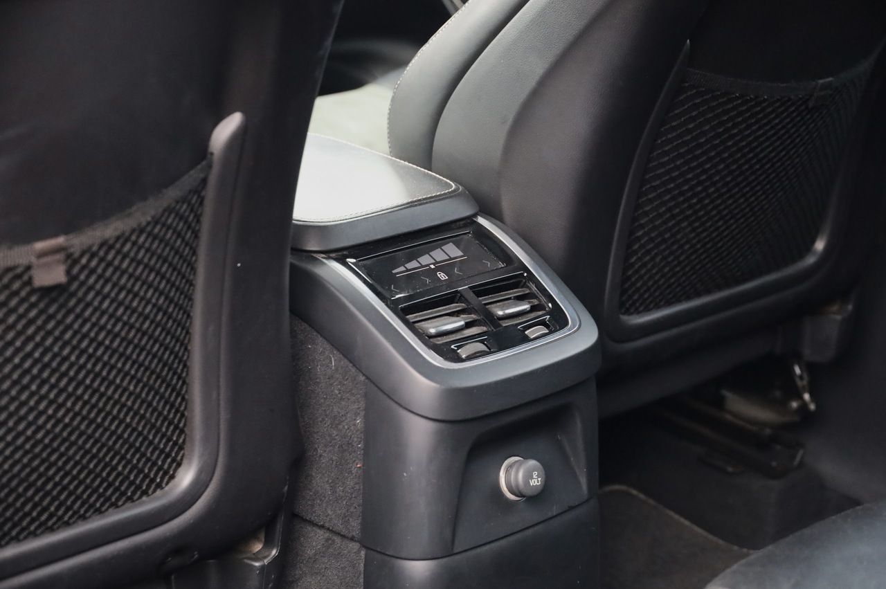 XC90 T8 R-Design Geart. AWD