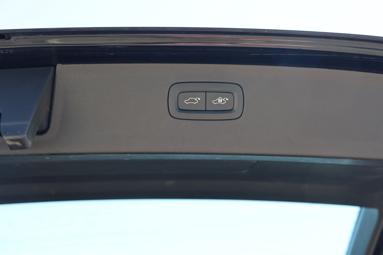 XC90 T8 Ultimate Bright