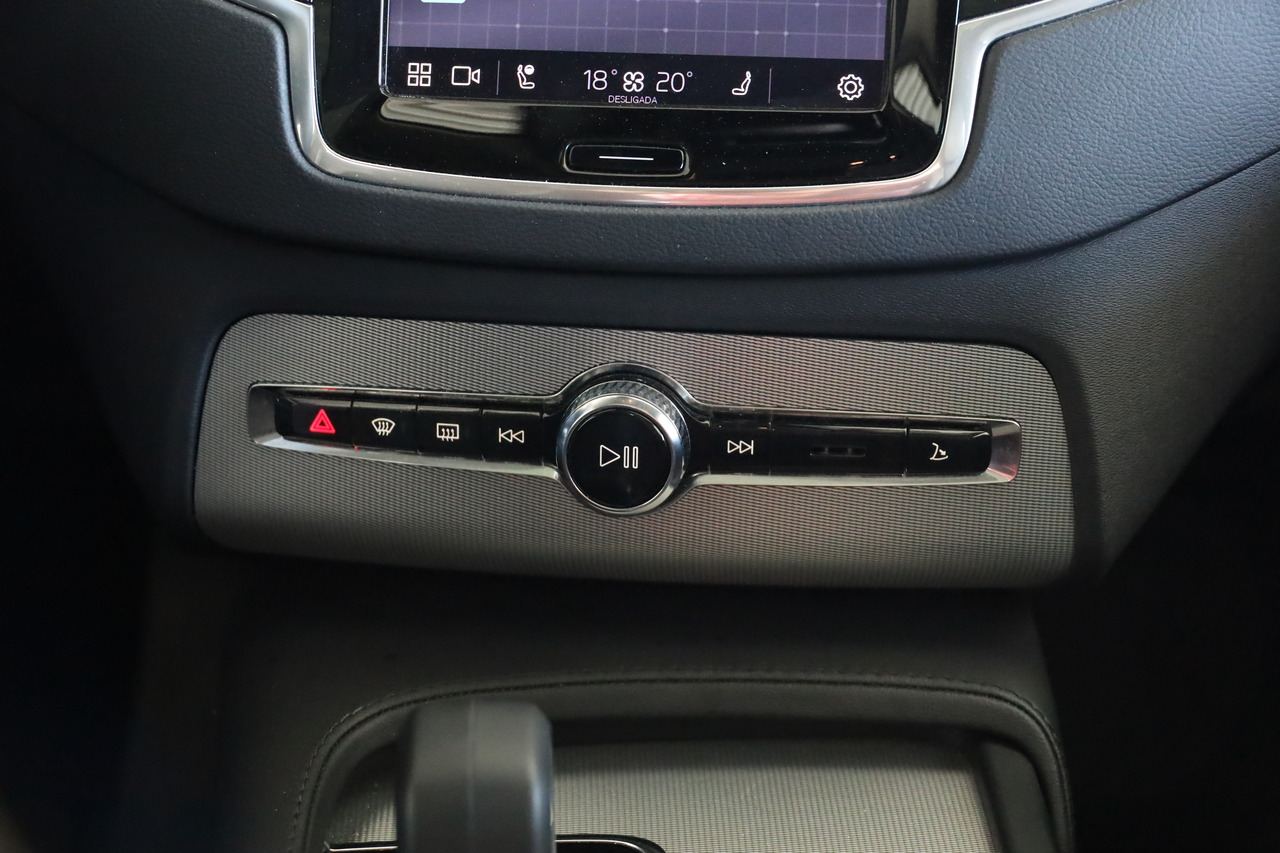 XC90 T8 Ultimate Bright