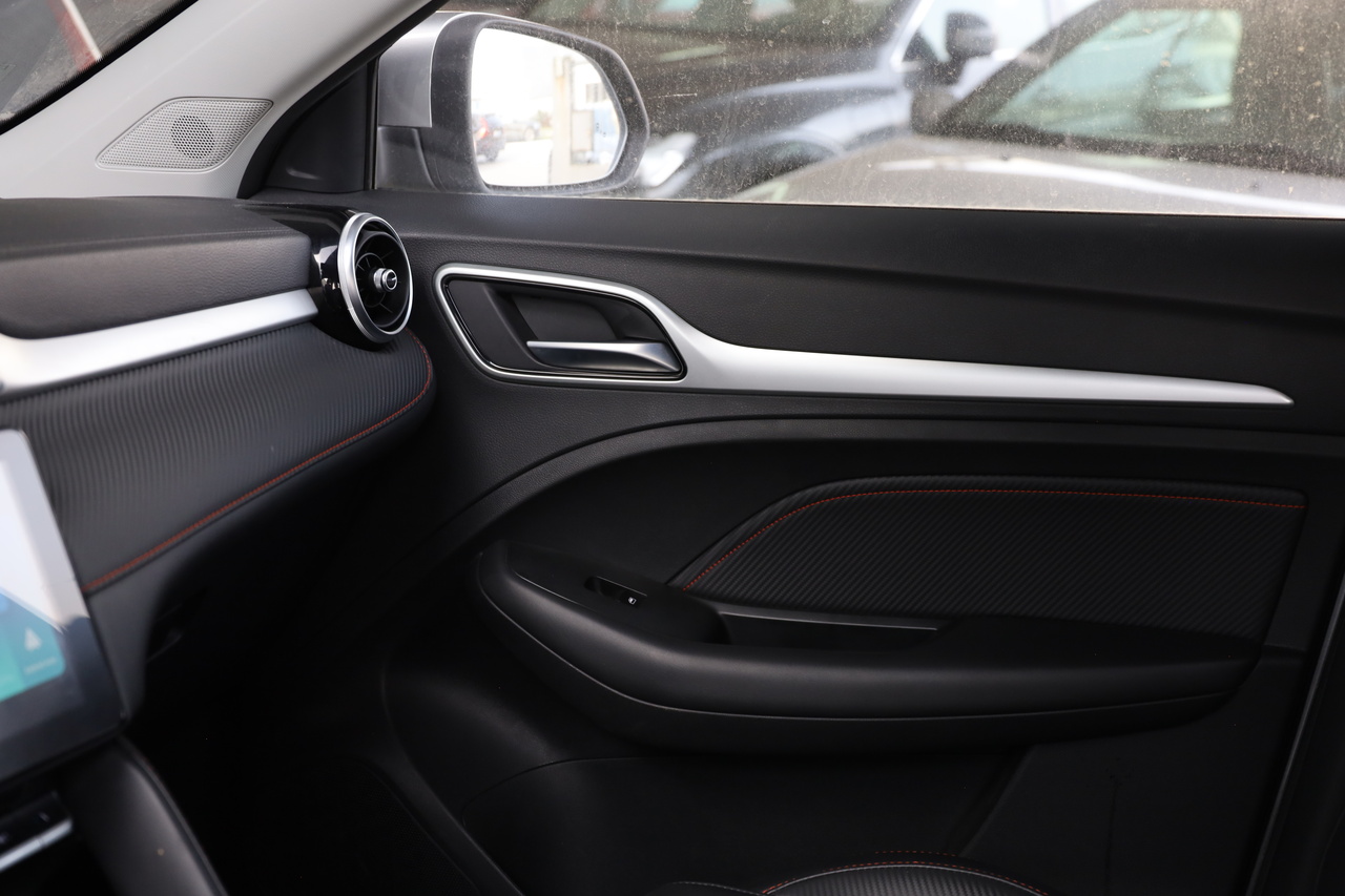 ZS 1.0 T-GDI Luxury