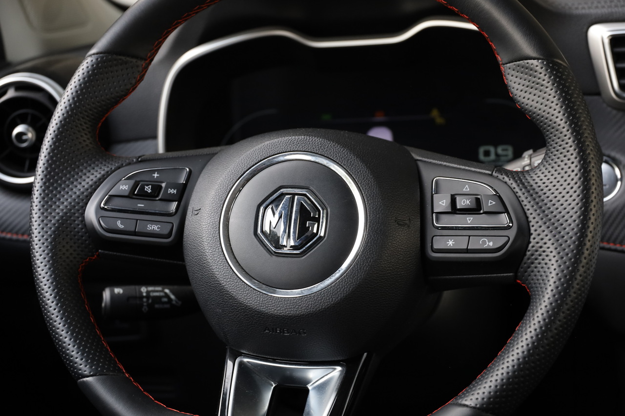 ZS 1.0 T-GDI Luxury